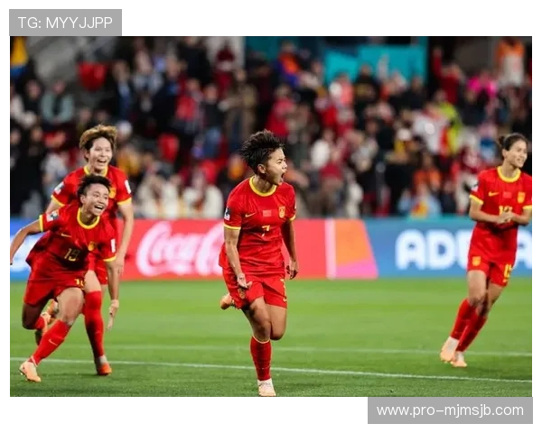 揭秘世界杯历届冠军背后的故事，带你走进足球历史上的经典瞬间与传奇球队