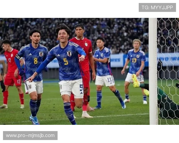 世界杯荷兰对阵日本比赛赛程安排及精彩图片全景展示 世界杯荷兰对阵日本比赛赛程安排及精彩图片全景展示